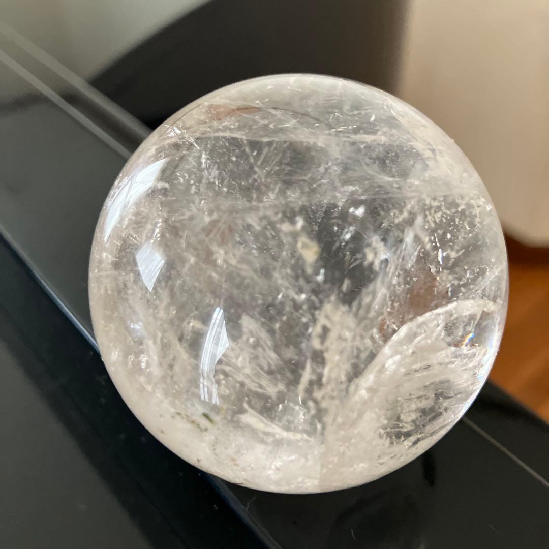 珍！レインボー入り！トルマリンインクォーツ　スフィア　天然石置物　D99