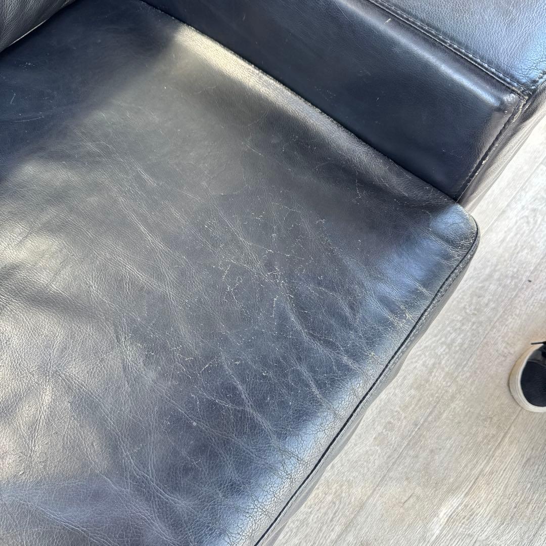 ボーコンセプト I.D.V.2 北欧モダン ブラック本革ソファ