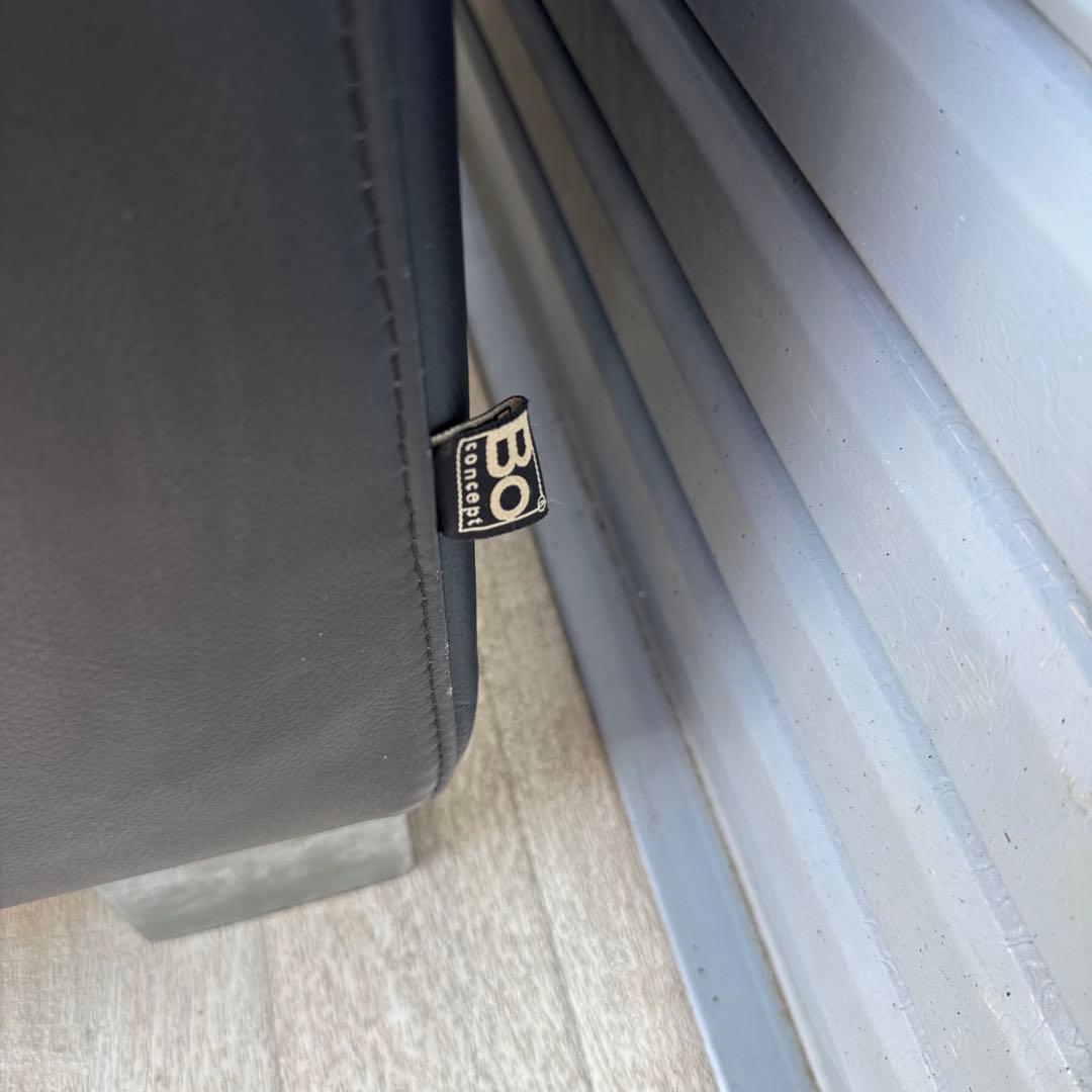 ボーコンセプト I.D.V.2 北欧モダン ブラック本革ソファ