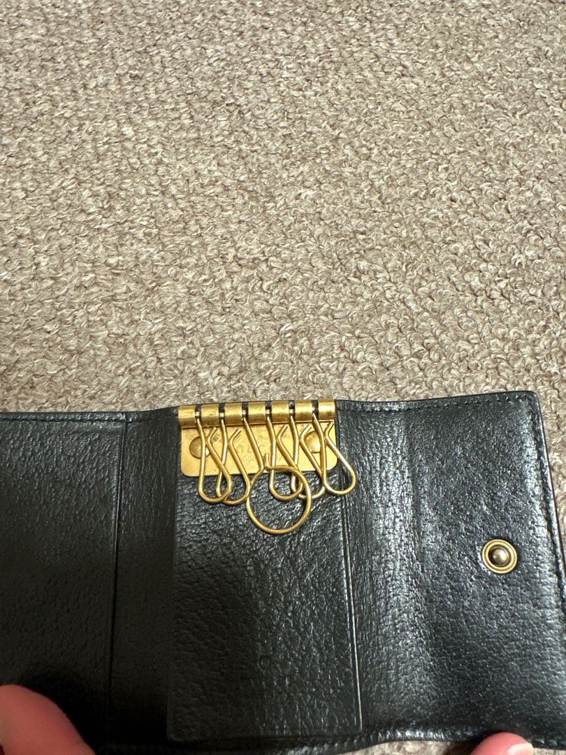 GUCCI レザーキーケース 黒