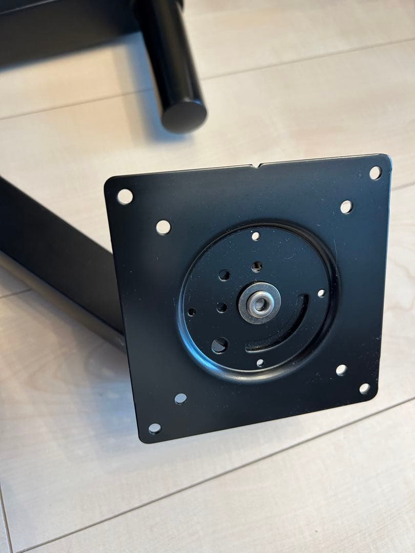 Amazonベーシック モニターアーム