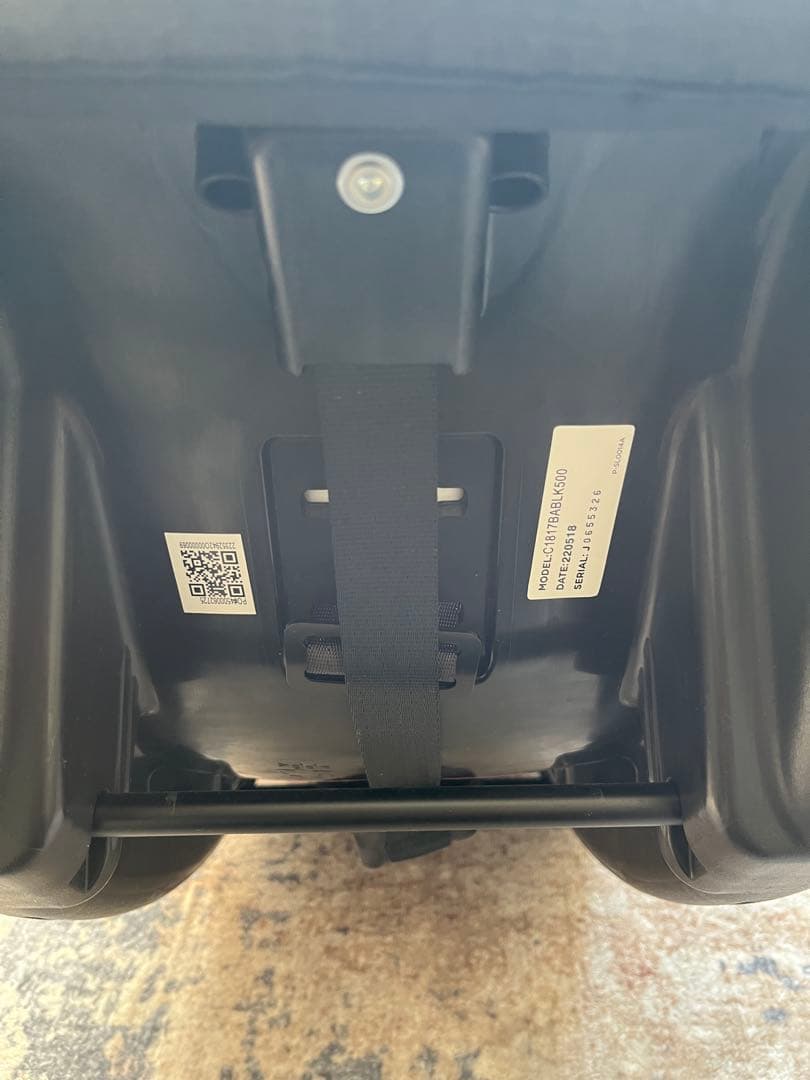 格安Joie ベビーシート ISOFIX対応 大きな日よけ付き