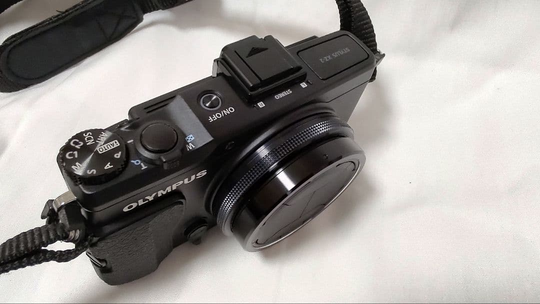 OLYMPUS XZ-2 純正自動開閉キャップ付き