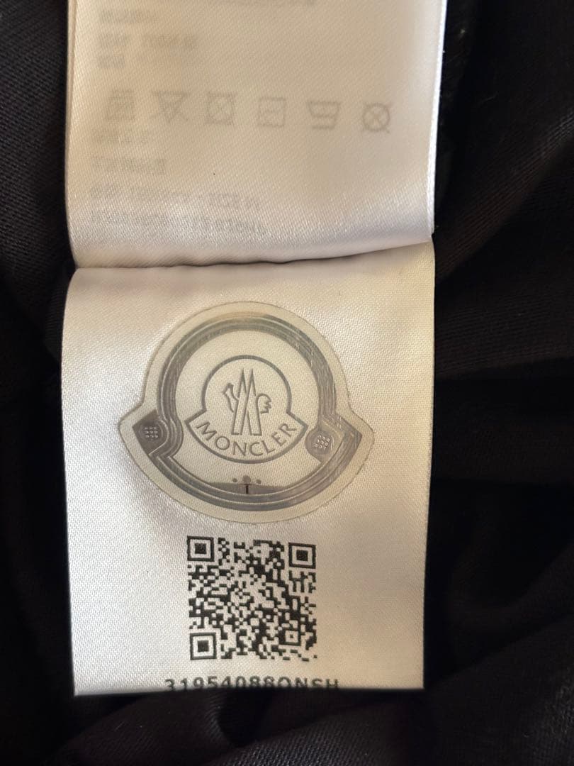 美品！MONCLER 黒 半袖Tシャツ