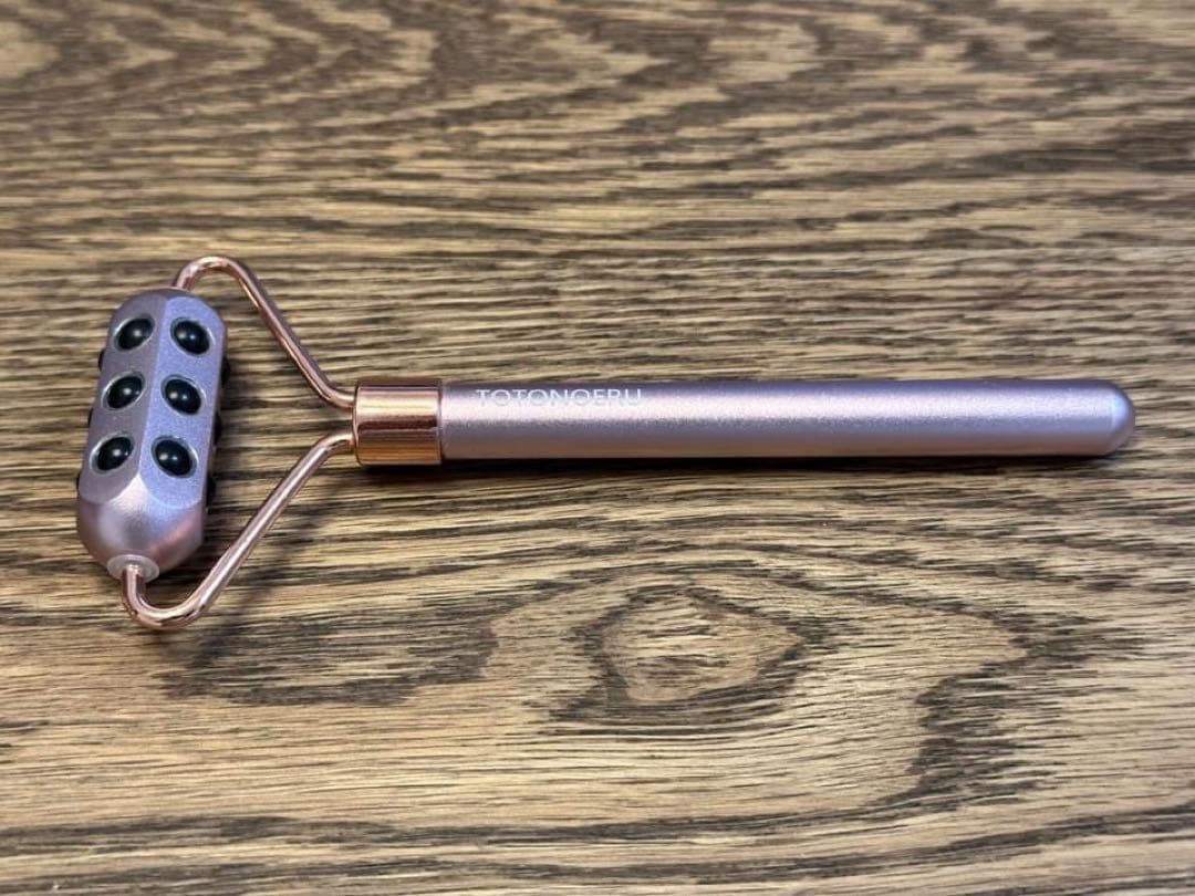 ふるえる美顔ローラー