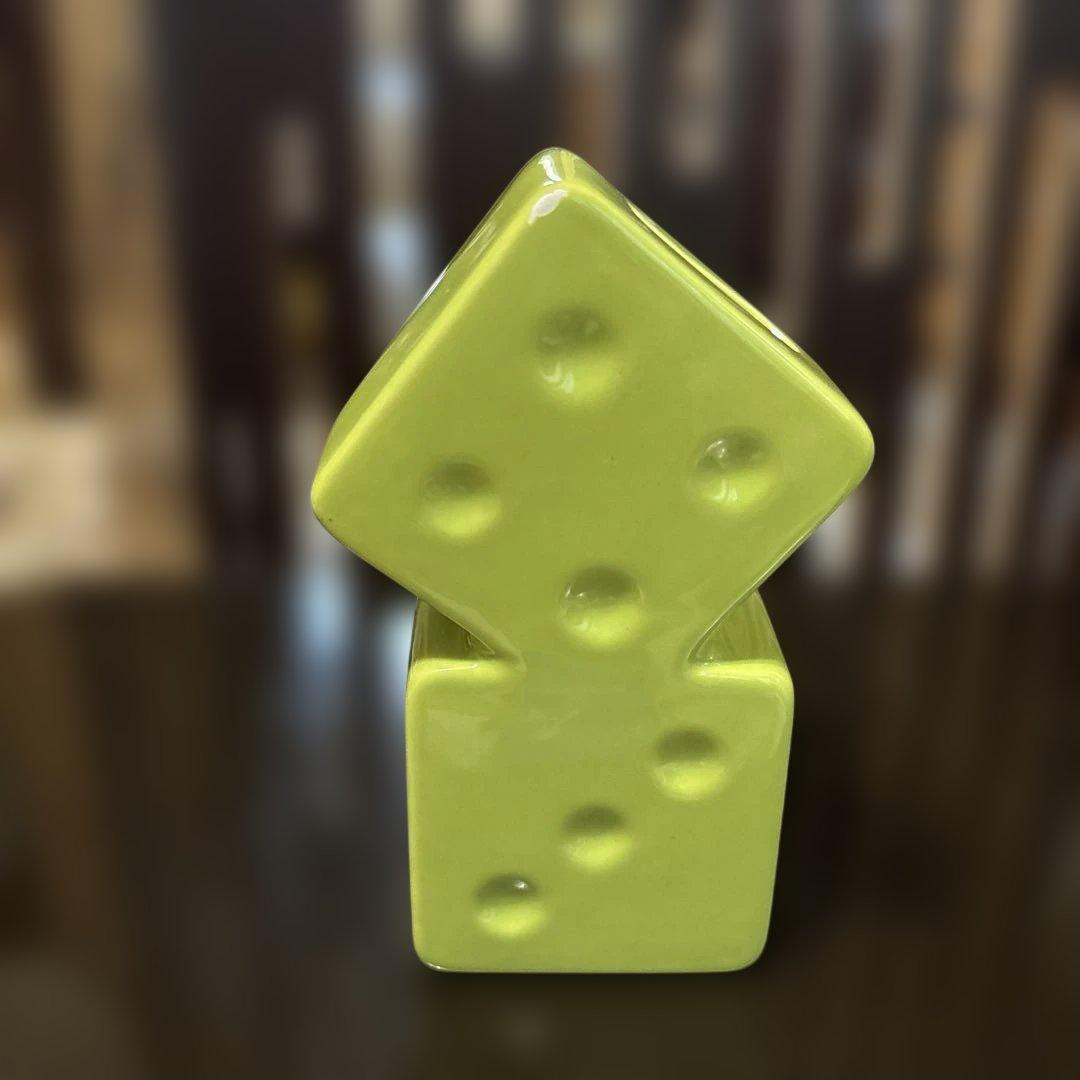 STÜSSY ダイヤモンド型花瓶 ライトグリーン