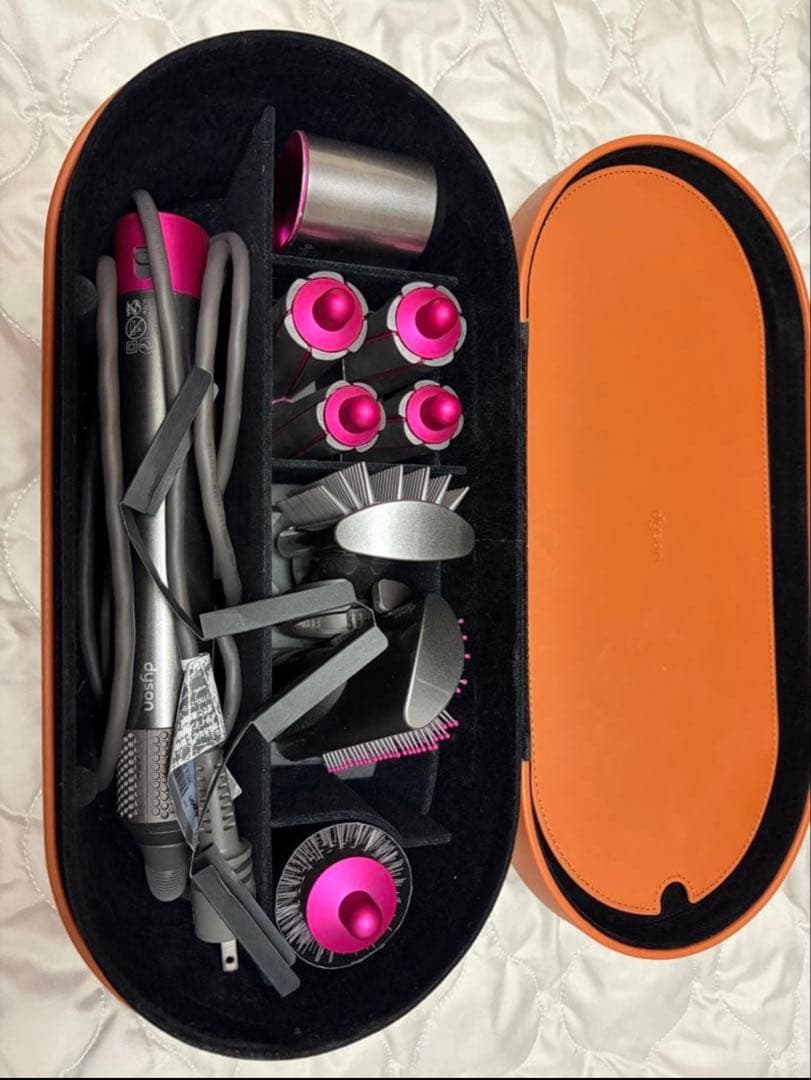 値下げ‼️Dyson Airwrap スタイリングツールセット&専用収納バッグ付き