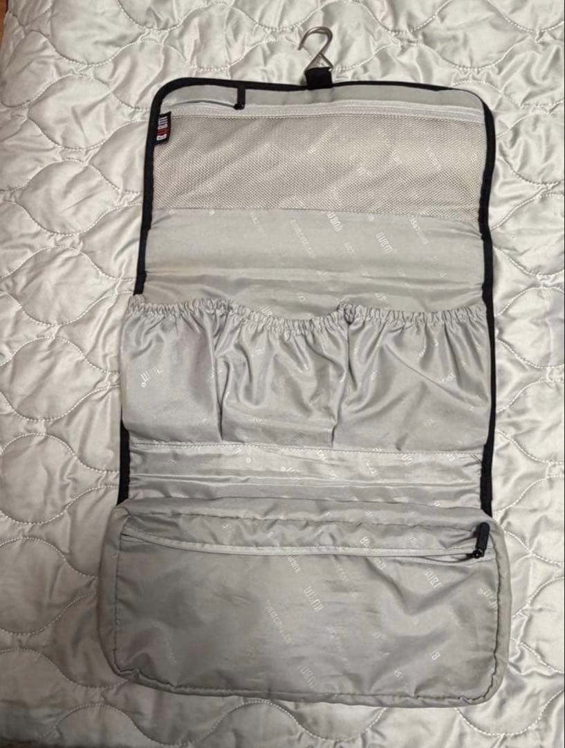 値下げ‼️Dyson Airwrap スタイリングツールセット&専用収納バッグ付き