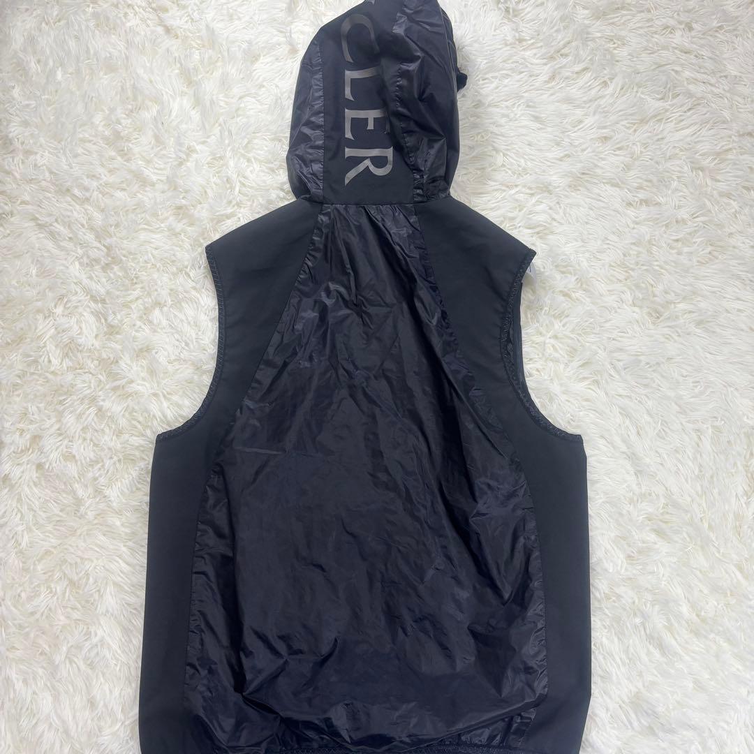 MONCLER フード付き　ナイロンベスト　ブラック　サイズ1