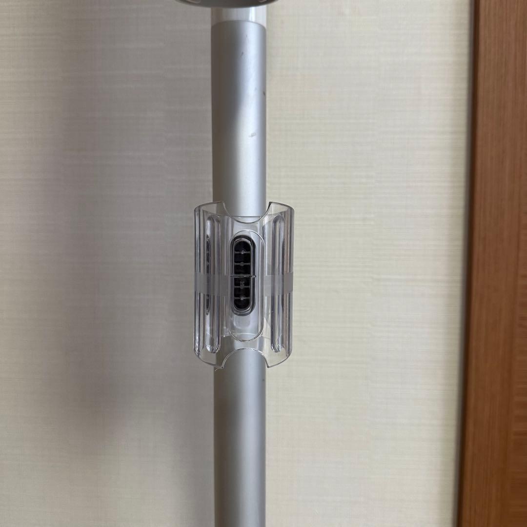 ④ dyson ダイソン デジタルスリム フラフィ掃除機 SV18