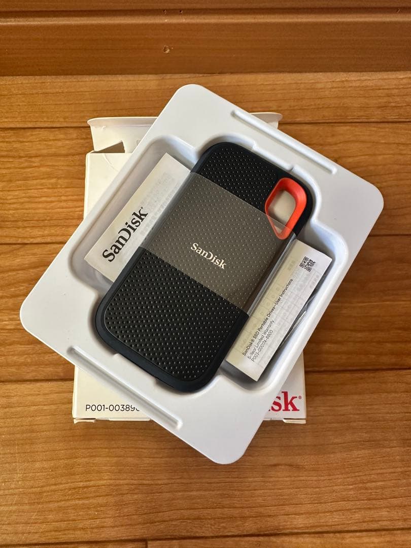 SanDisk 外付けSSD 1TB