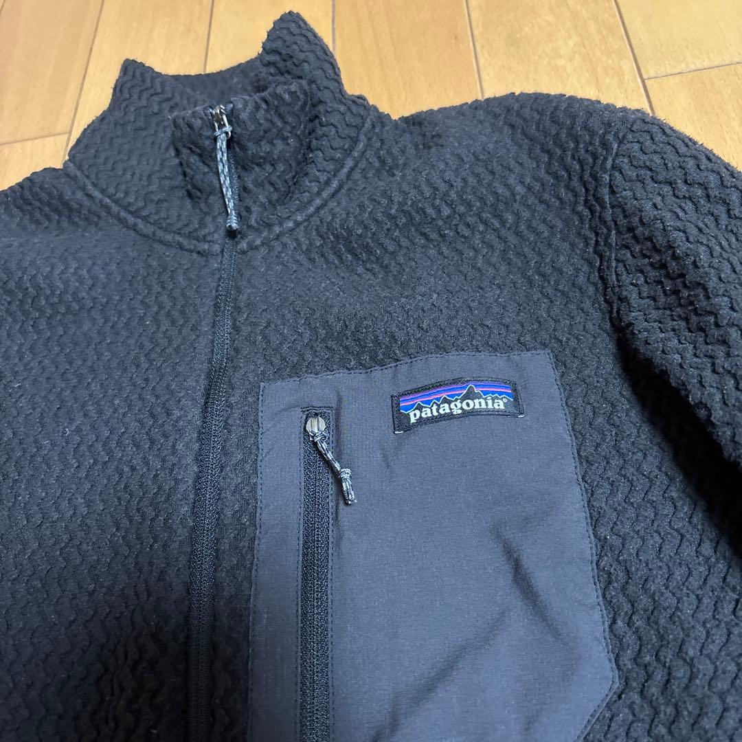patagonia パタゴニア R1 エア ハーフジップ
