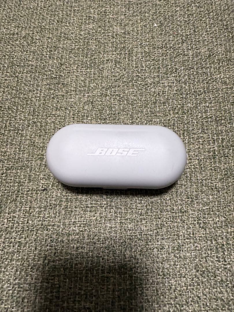 Bose ワイヤレスイヤホン 充電ケース付き