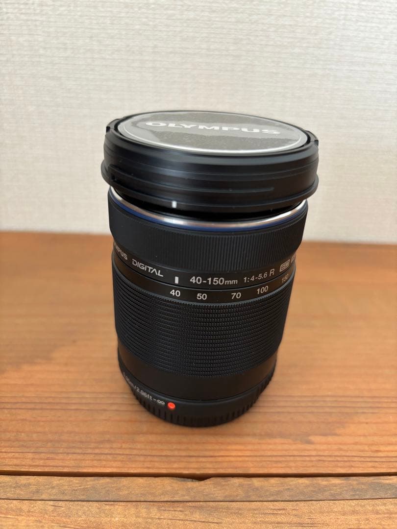 【未使用】OLYMPUS 40-150mm f/4.0-5.6 R ズームレンズ