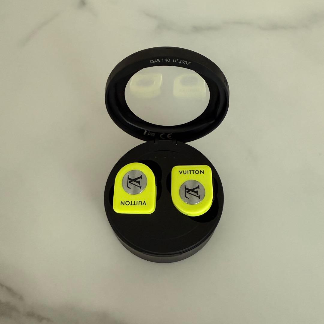 LOUIS VUITTON イヤホン