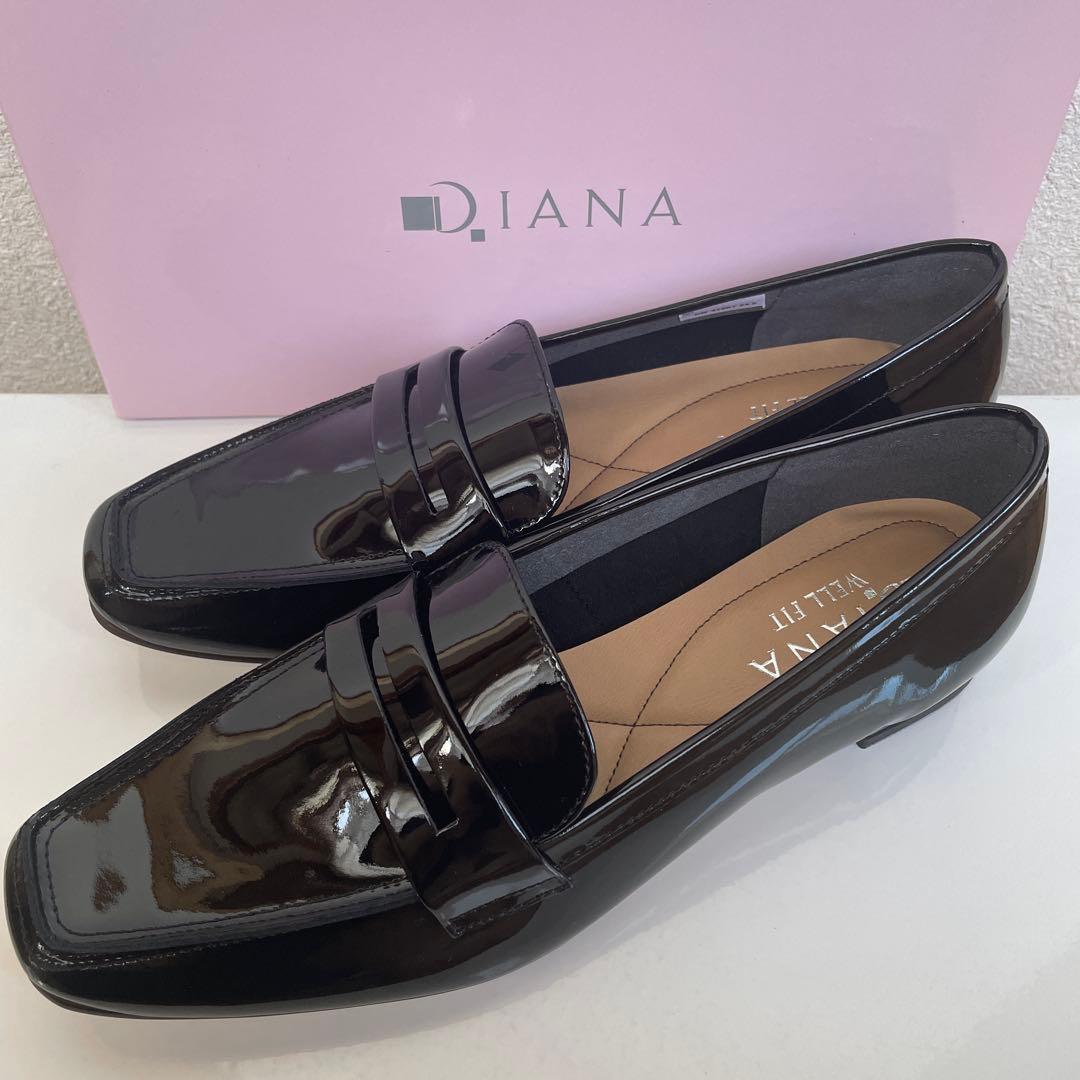 【新品】DIANA ダイアナ エナメル フラットシューズ ローファー 24.5