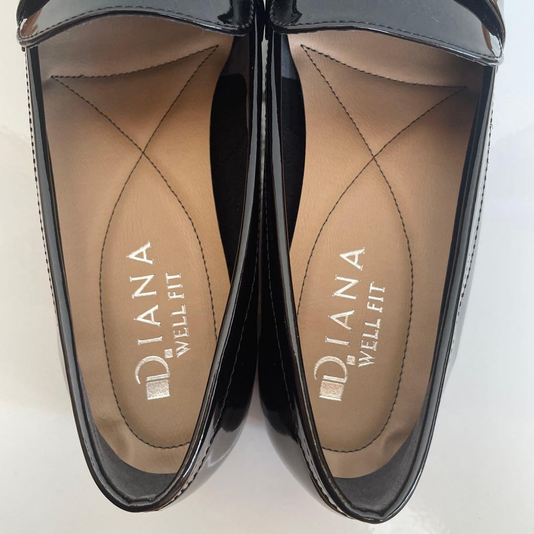 【新品】DIANA ダイアナ エナメル フラットシューズ ローファー 24.5