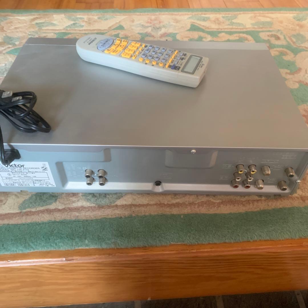 動作品  Victor  BS内臓ビデオカセットレコーダー HR-F73