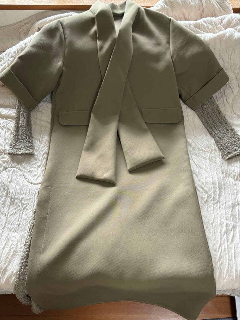 Acka. acka. ackaリボンタイワンピース　オケージョンドレス 結婚式