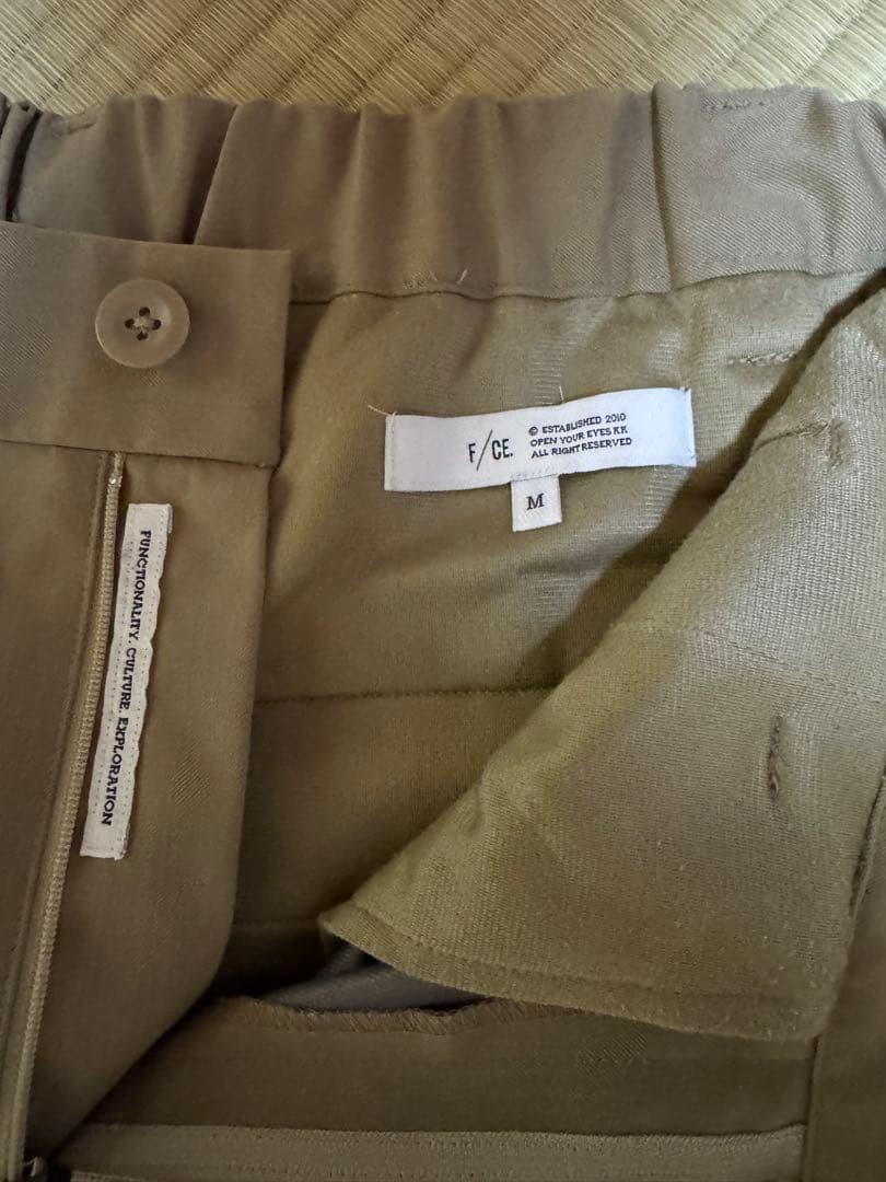 F/CE ワイドパンツ　ウールパンツ　Mサイズ