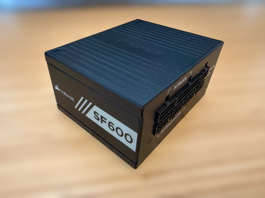 電源ユニット Corsair SF600 600W 80+ Gold