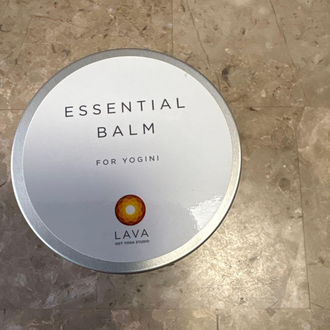 【新品】LAVAマット、ケース、ラグ2、エッセンシャルバーム　5点セット