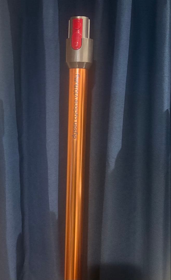 【美品】DysonV10 fluffy SV12 フロアドック　新品ツール多数