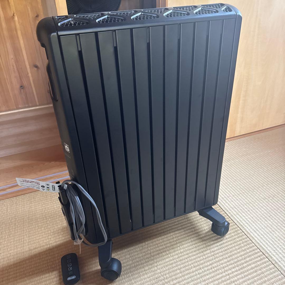 【即決値段交渉可】デロンギオイルヒーター MDUH15PB ブラック 1500W