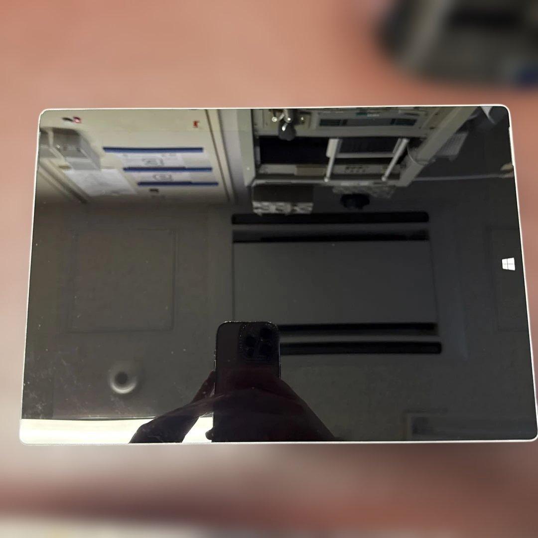 Microsoft Surface ノートパソコン+ 赤色キーボード