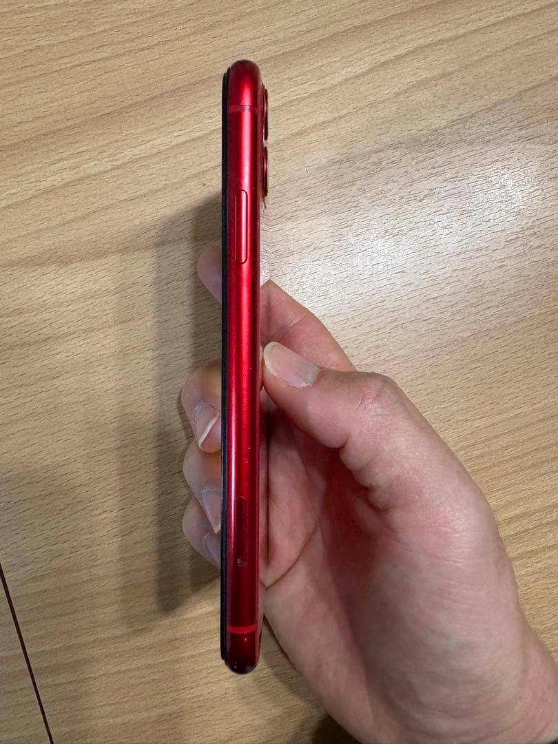 IPhone 11 赤色　128GB　本体のみ