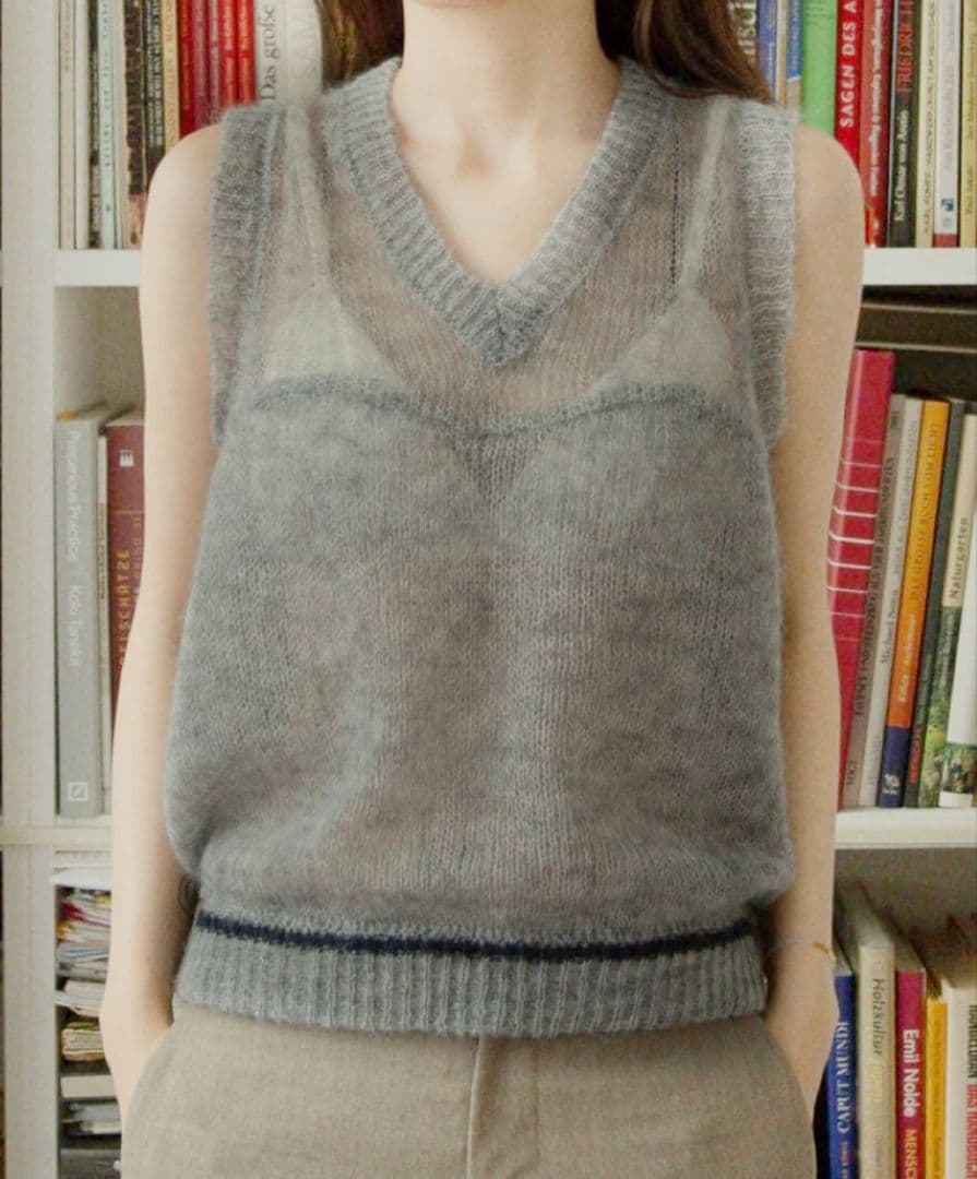 Bookworm’s knit vest　HEAP underwear　モヘヤ