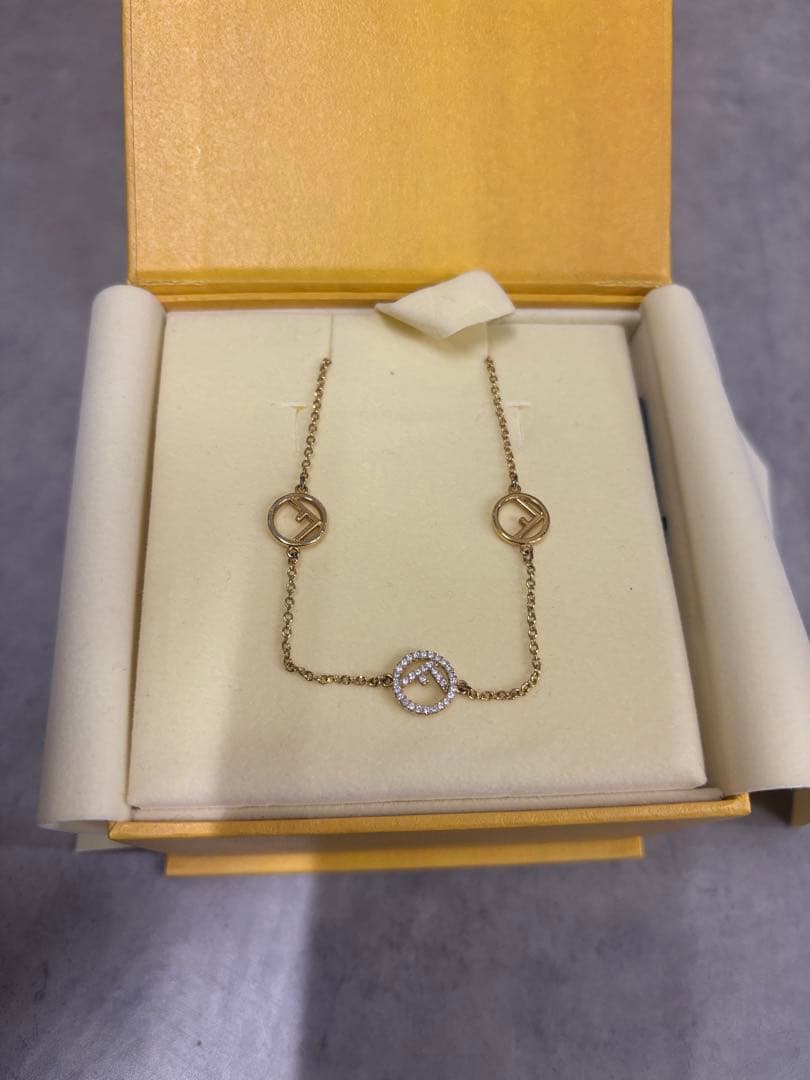 FENDI フェンディ ネックレス ゴールドクリスタル FFロゴ 箱付き