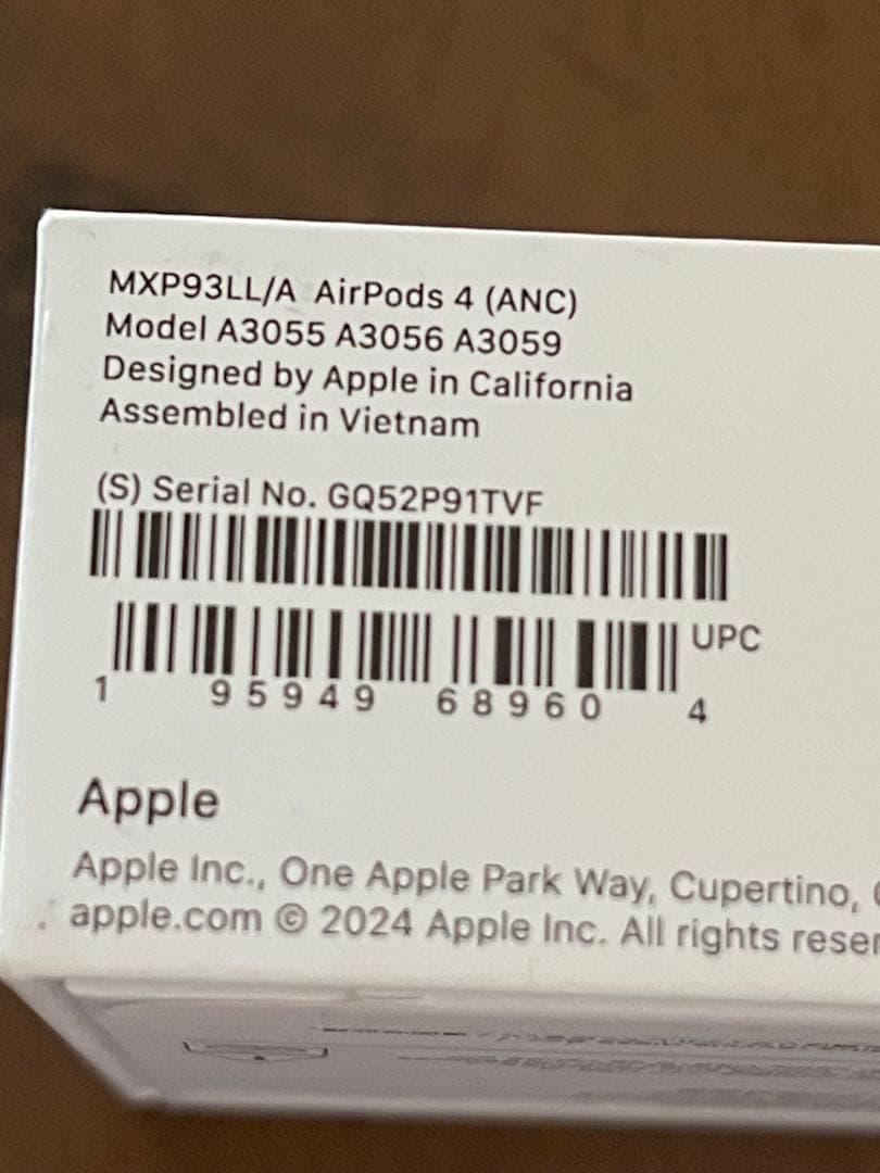 [新品未開封]AirPods 4 (ANC) 本体 アクセサリーケース