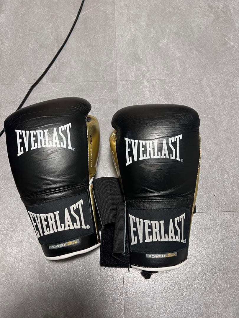 E*T様 Everlast パワーロックプロファイトグローブ ブラック/ゴールド
