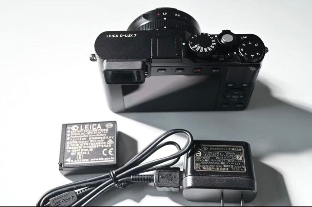 Leica dlux 7 純正フラッシュ・オートキャップ・予備バッテリー付き
