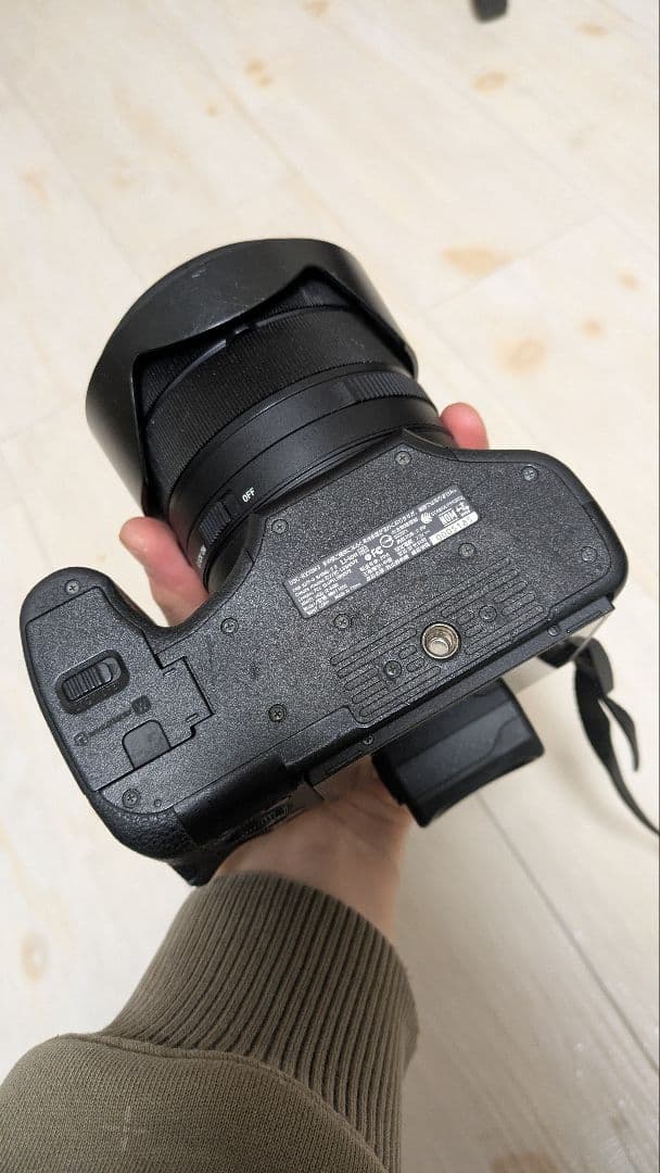 デジタルカメラ SONY RX10M3