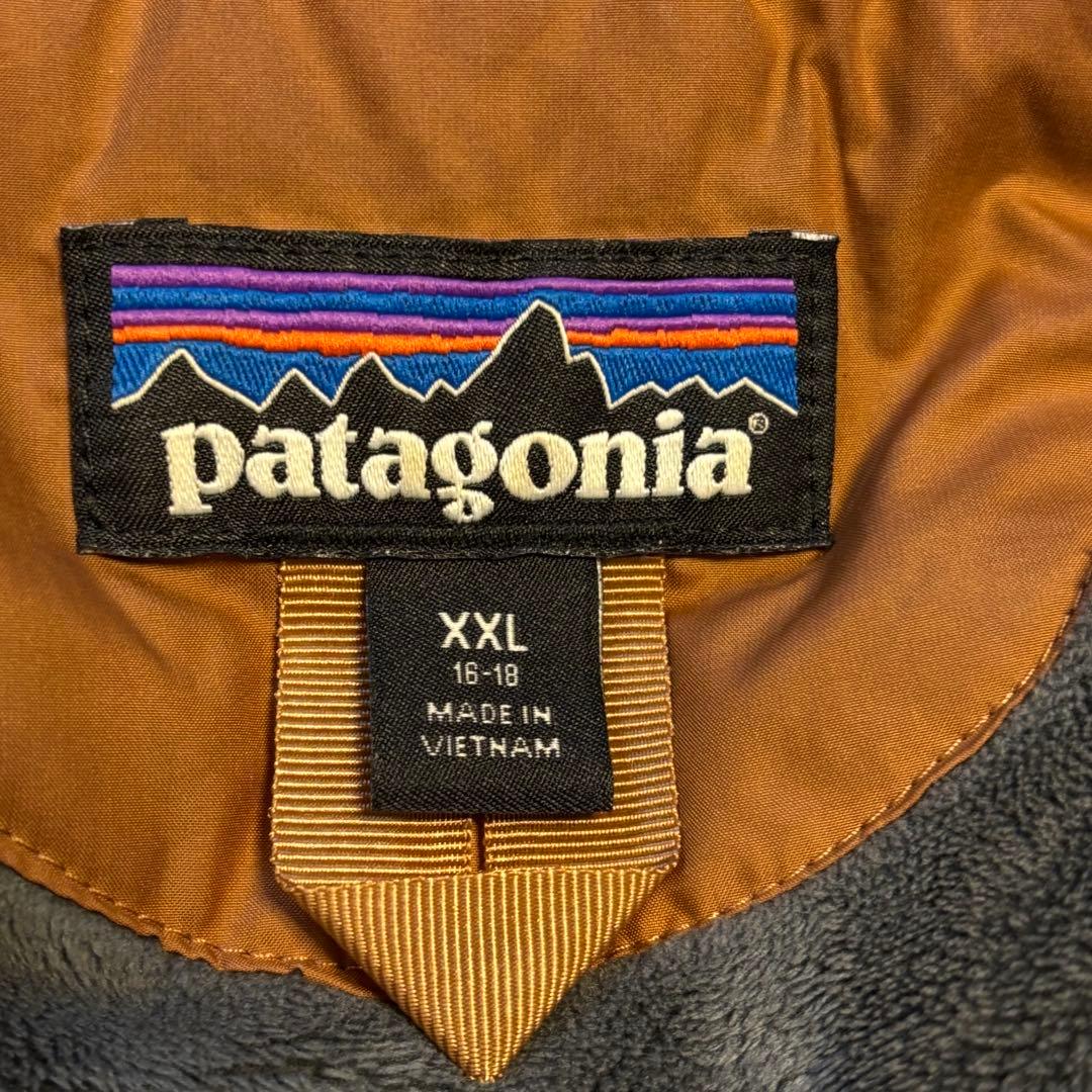 【極美品】patagonia パタゴニア ブラック フード付きジャンパー