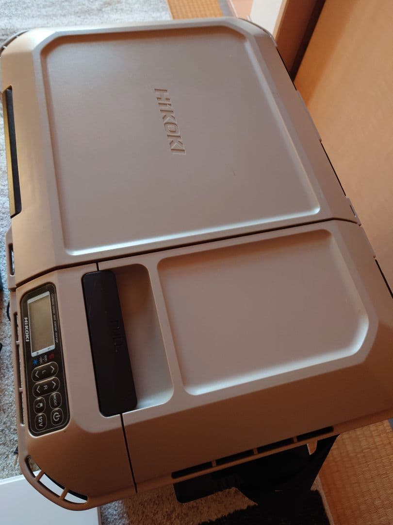 hikoki UL18DC 冷蔵庫　純正バッテリー2個付き　サンドベージュ