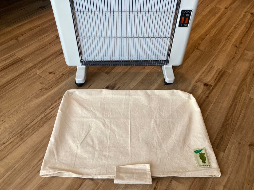 【美品】サンラメラ 600W型 遠赤外線パネルヒーター