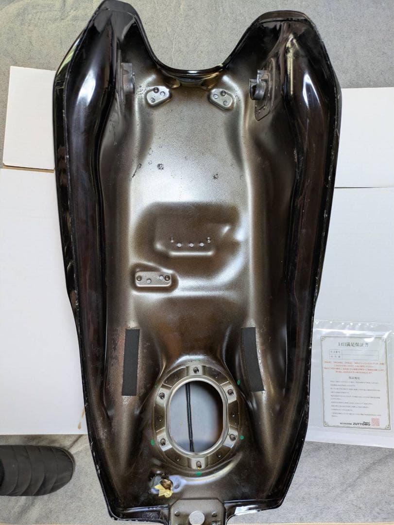 CB1100 13年式 14 リッタータンク