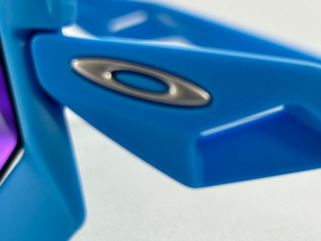 【美品】Oakley スポーツサングラス 青