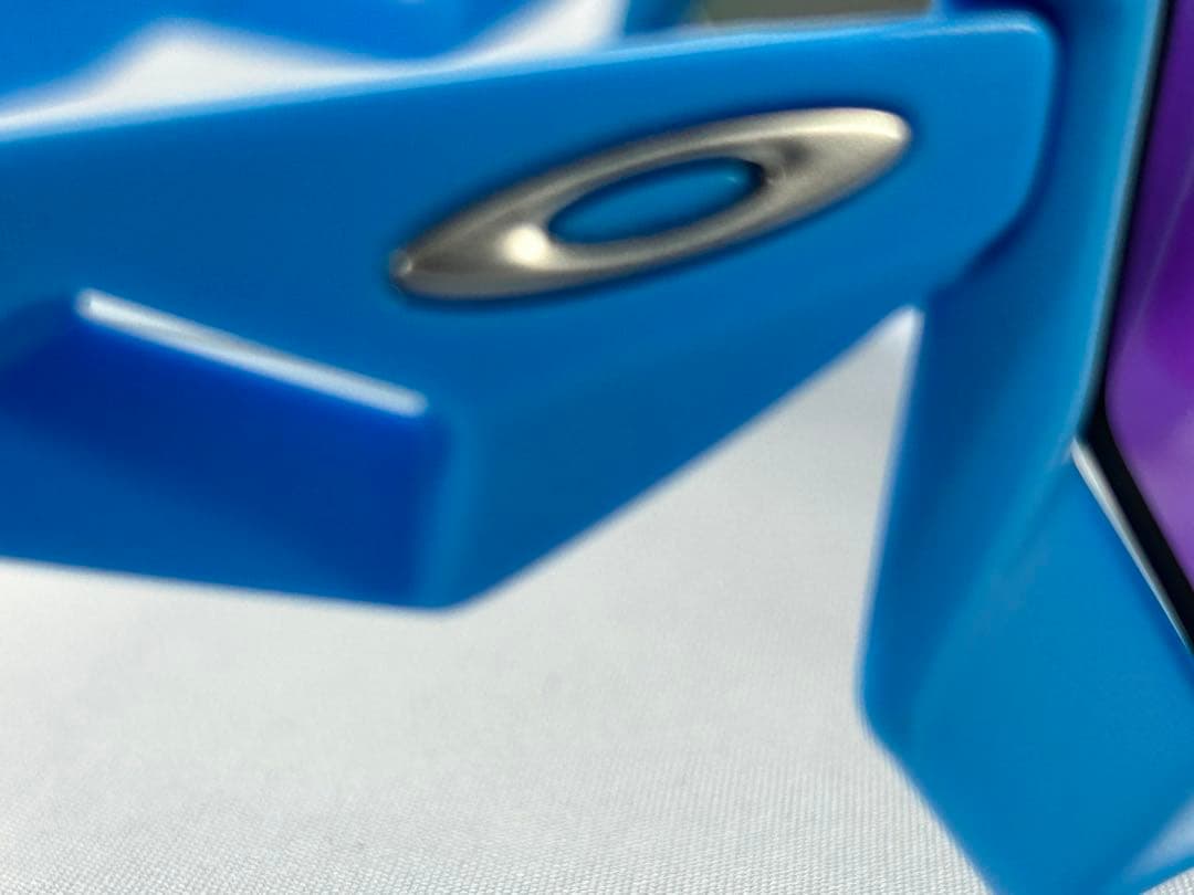 【美品】Oakley スポーツサングラス 青