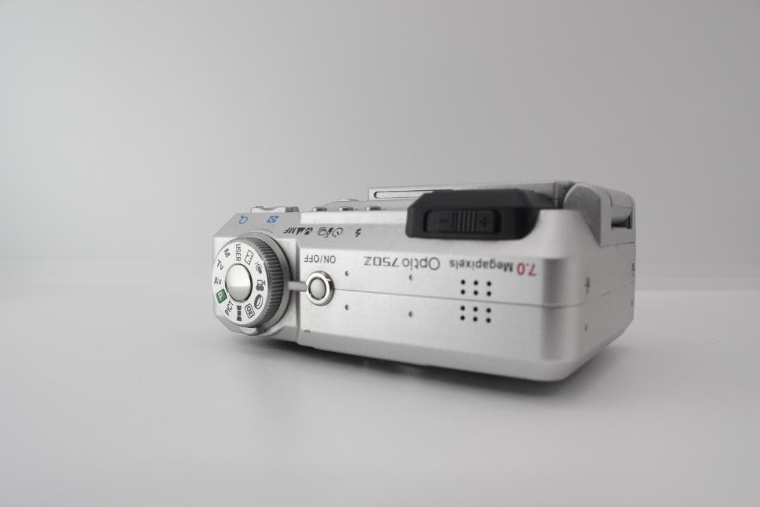 （極美品）名機 PENTAX Optio 750Z 自撮り2種類の充電器付き