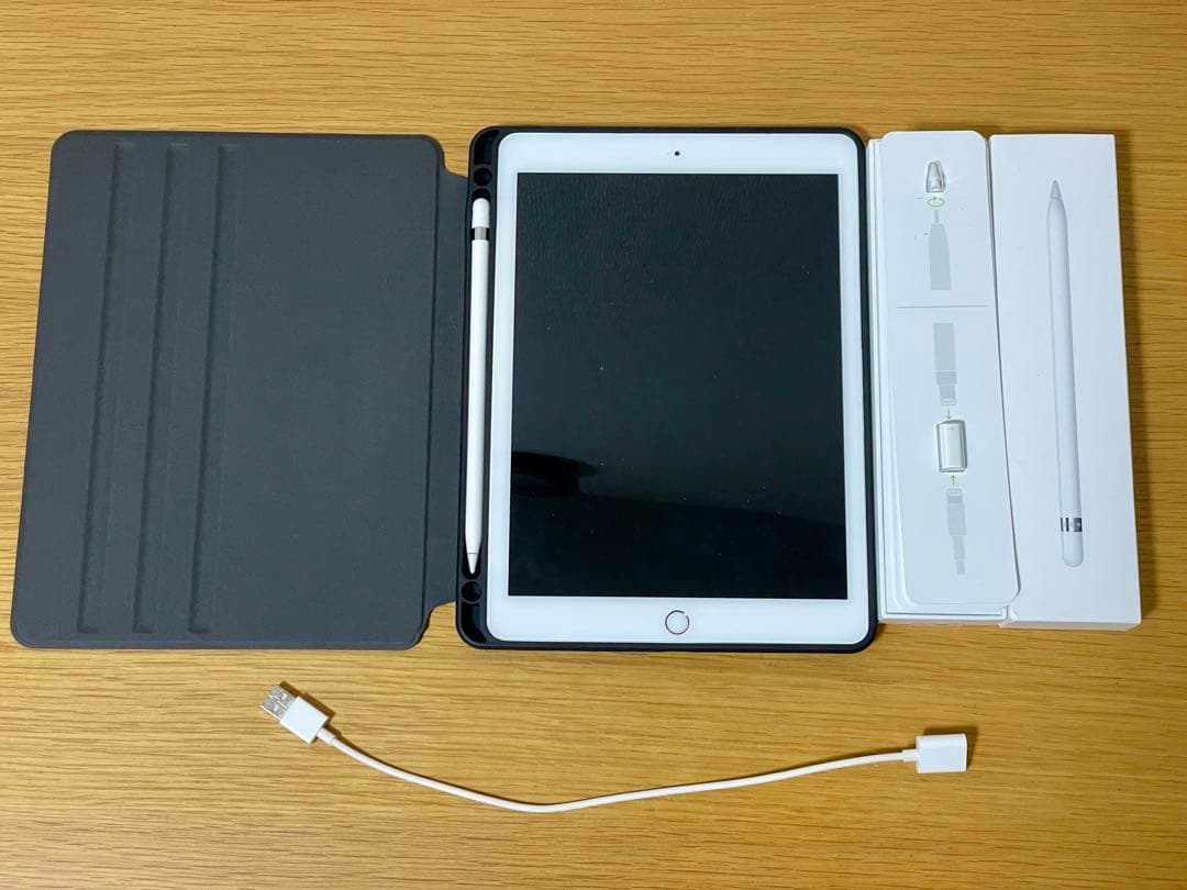 iPad 第6世代 32GB ＋ Apple Pencil（箱付き）＋オマケ