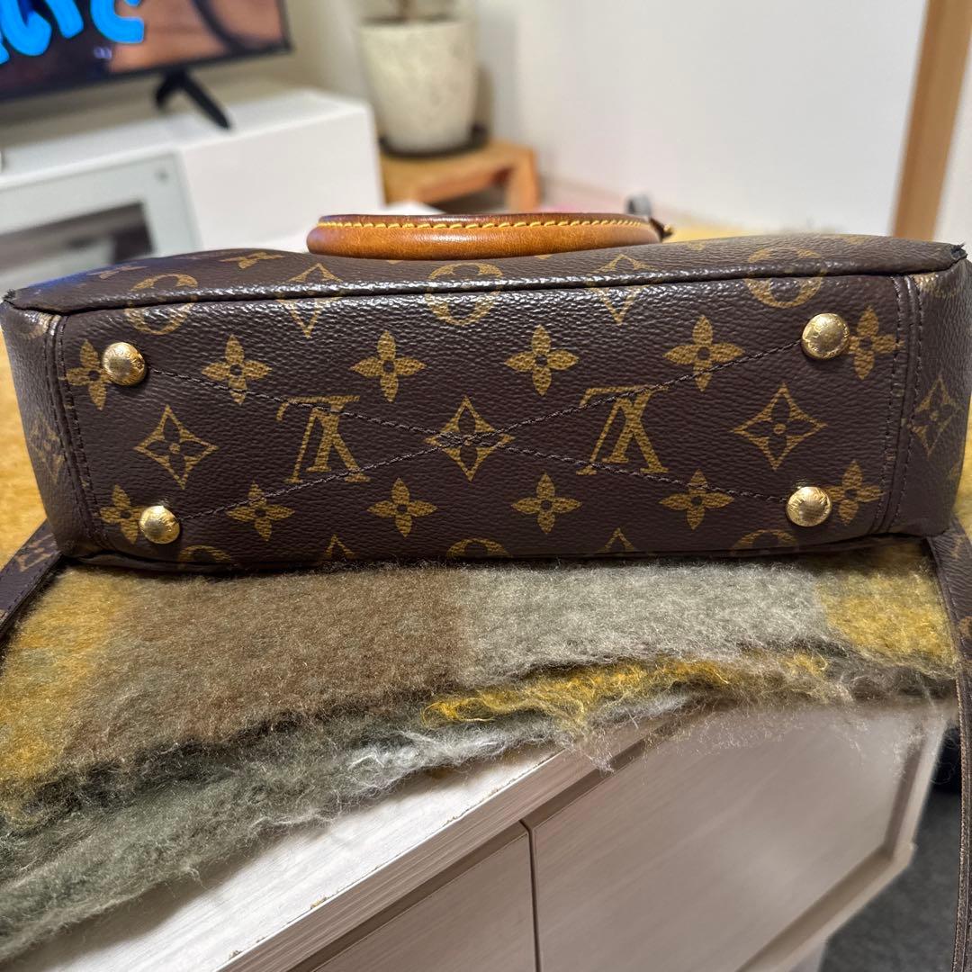 ルイ・ヴィトン モノグラム ハンドバッグ　箱付き