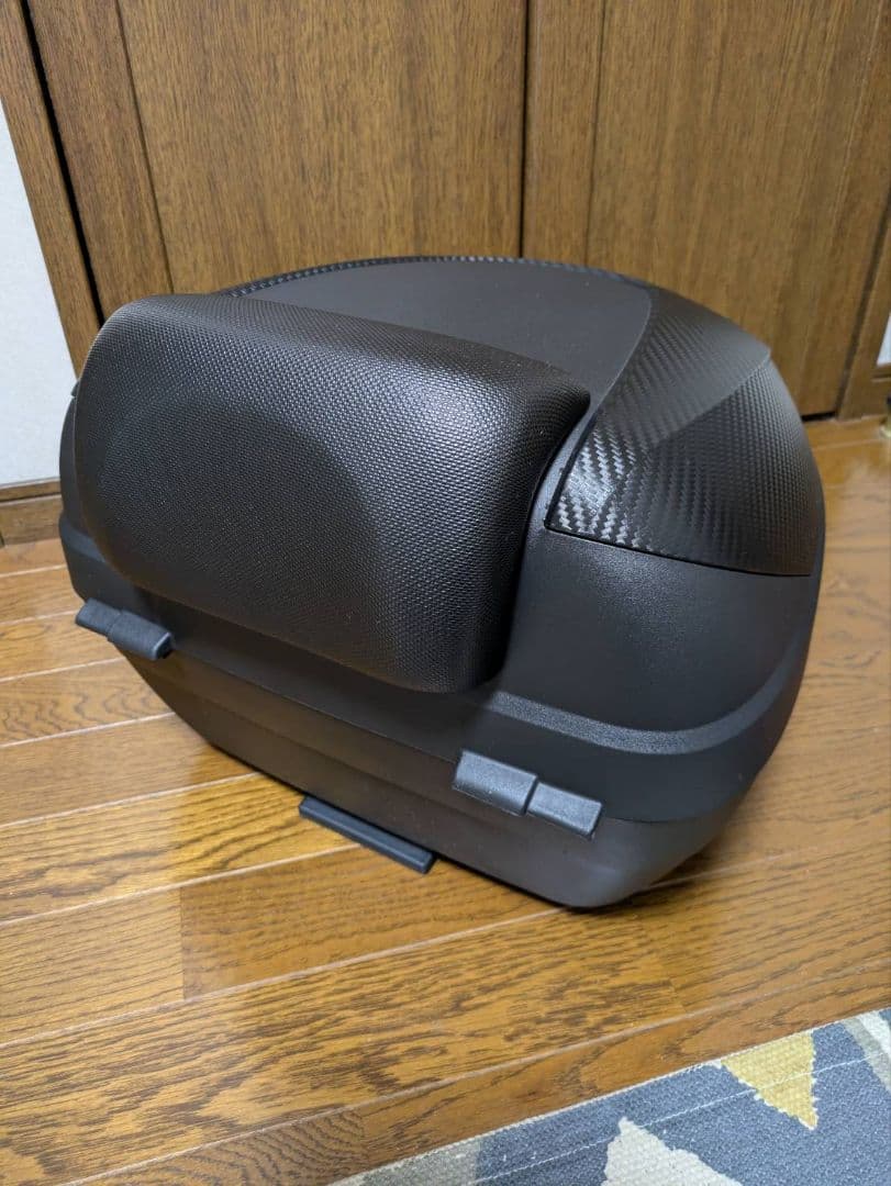 SHAD（シャッド）製 バイク用リヤボックスSH34