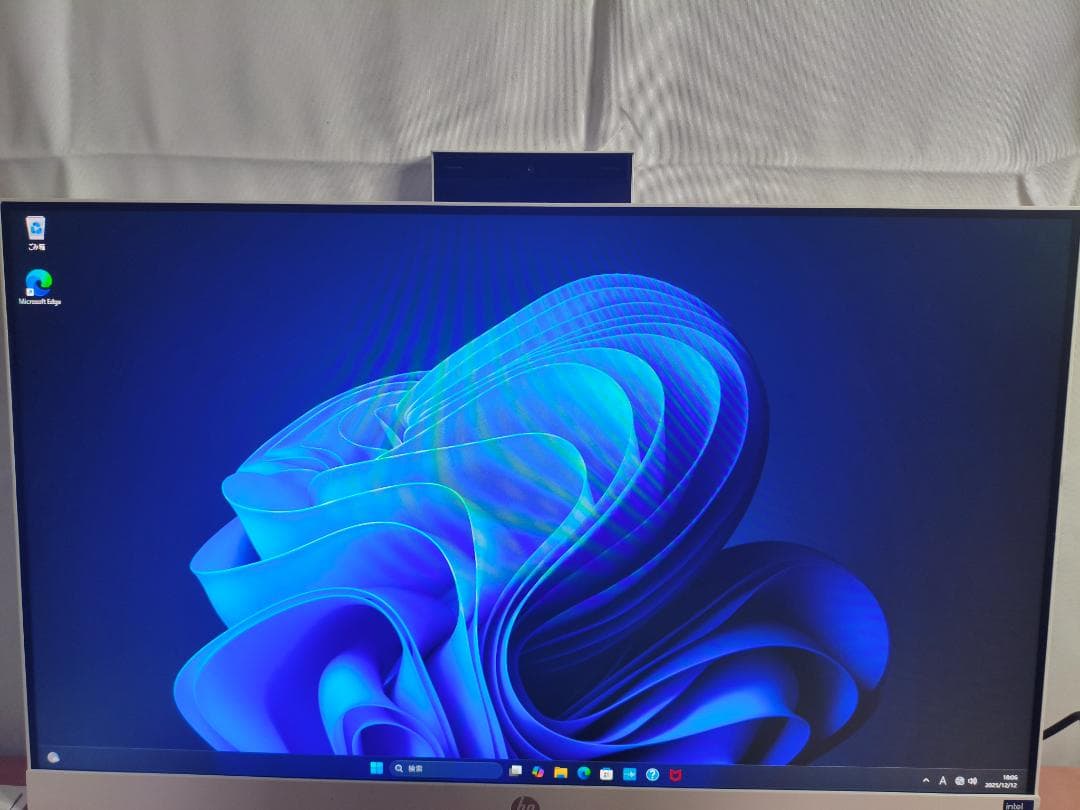 HP Core ultra 7搭載 27インチタッチ対応一体型PC スタンド欠品