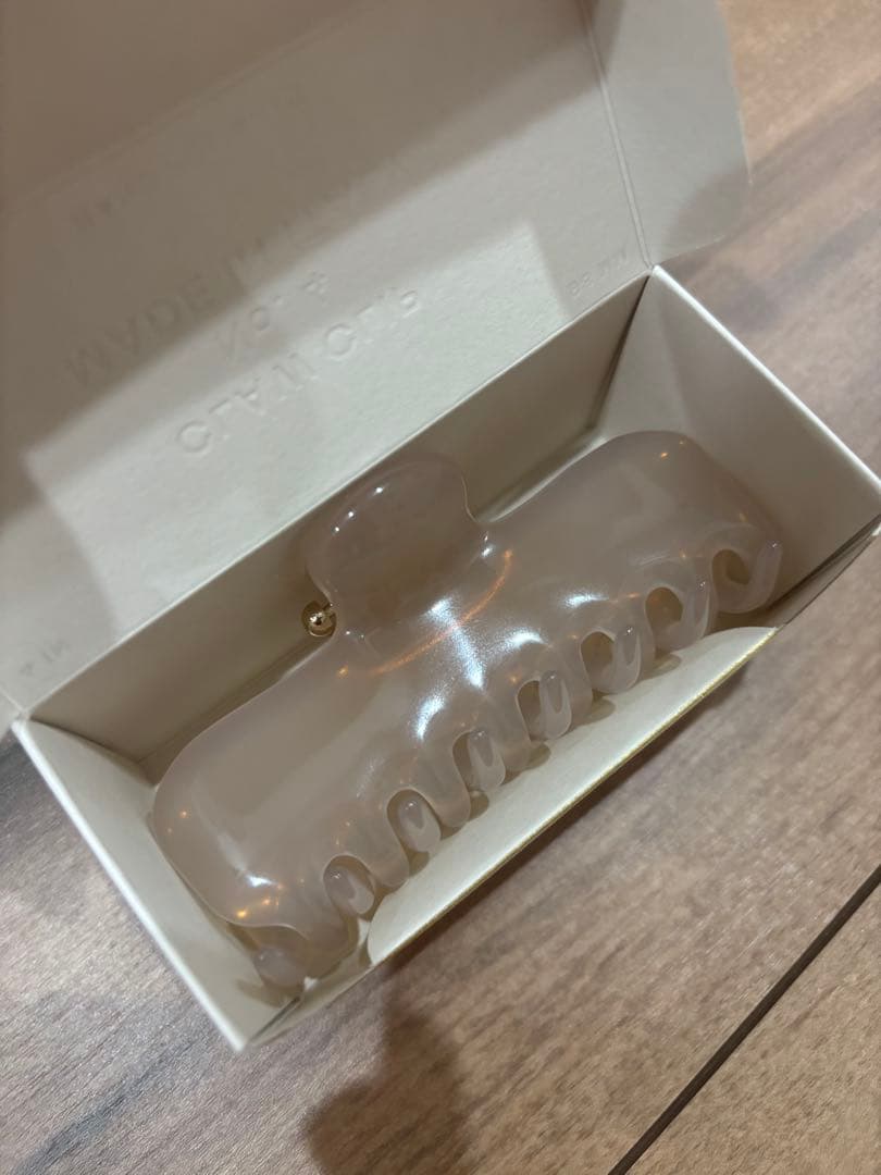 UNDO hairware No.4 クロークリップ Burt