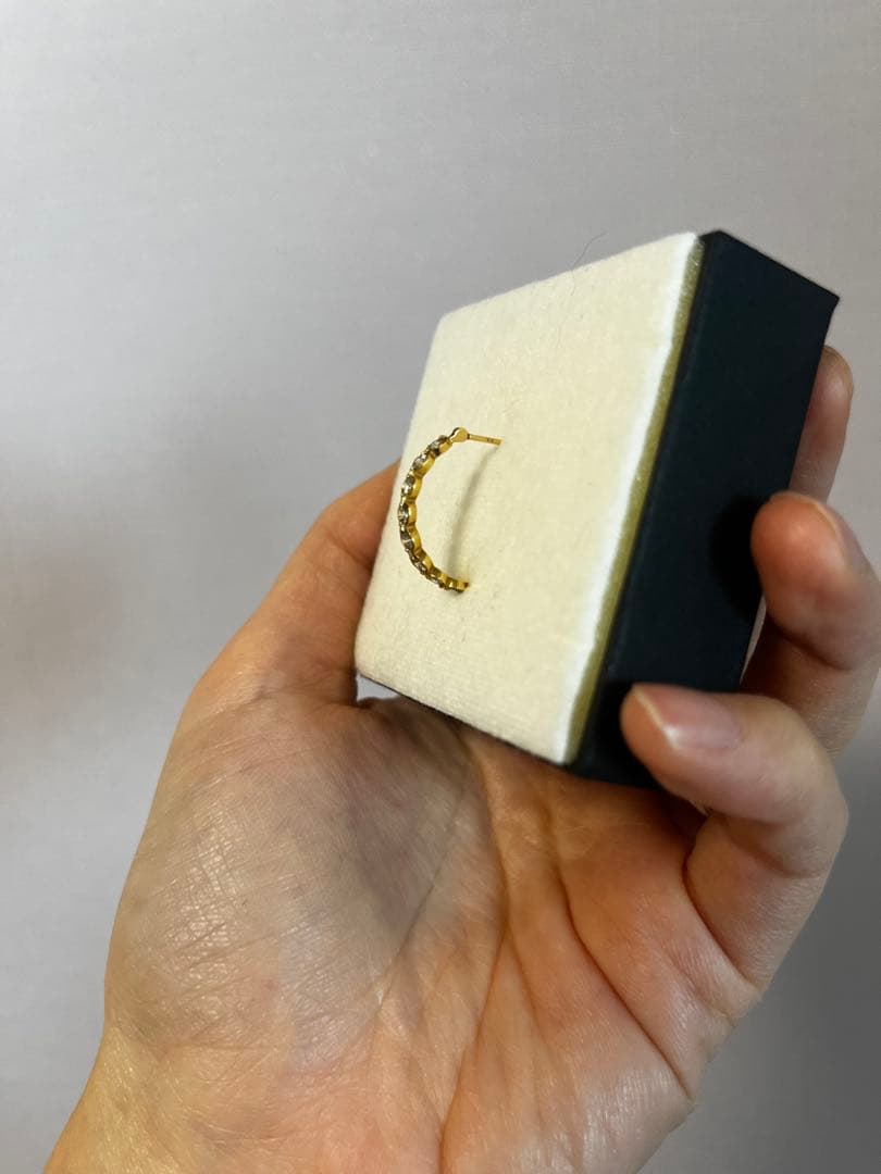 ダイヤモンドフープピアス(片耳用)