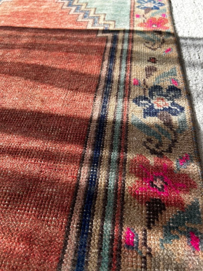 124×80 ミフラーブ　トルコ　ヴィンテージラグ　トルコラグ　ペールカラー